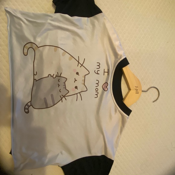 Pusheen cat shirt - Picture 1 of 2